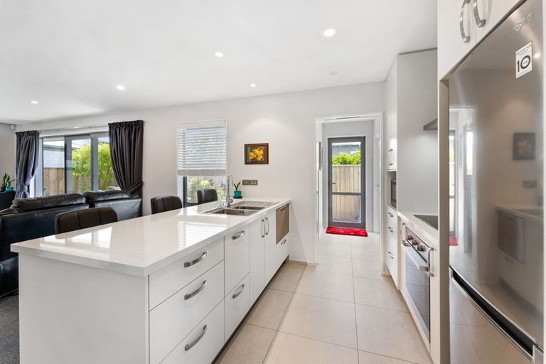 Photo of property in 2/109 Rose Street, Somerfield, Christchurch, 8024