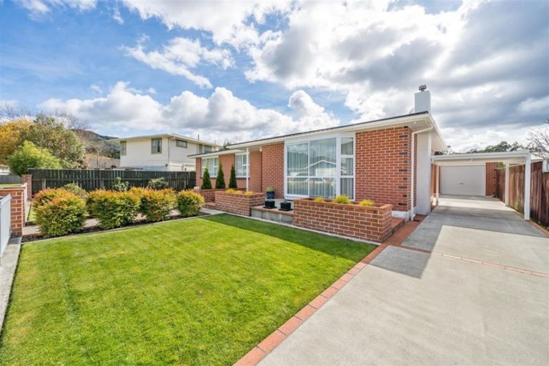 Photo of property in 4 Burns Grove, Trentham, Upper Hutt, 5018