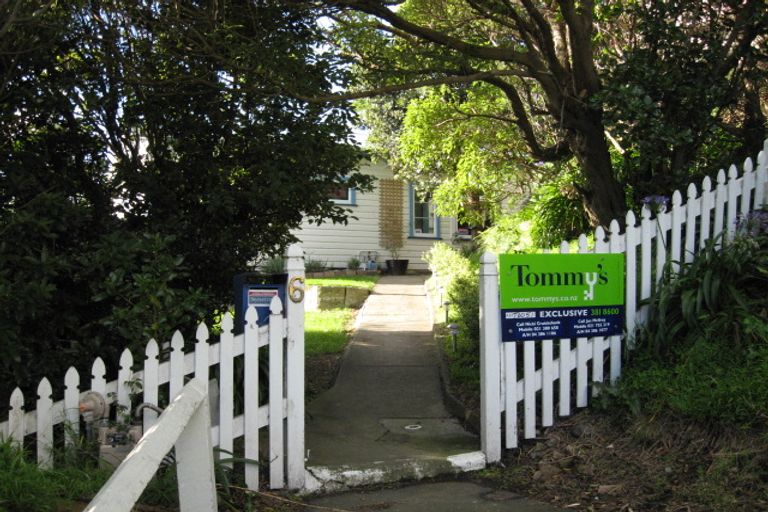 Photo of property in 6 Baden Road, Hataitai, Wellington, 6021