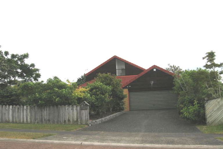 Photo of property in 3 Rosemary Avenue, Forrest Hill, Auckland, 0620