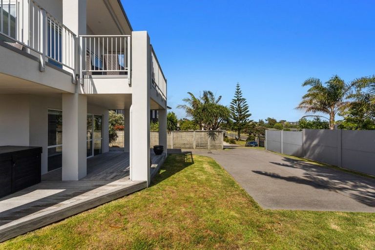 Photo of property in 24 Ocean View Road, Coastlands, Whakatane, 3120
