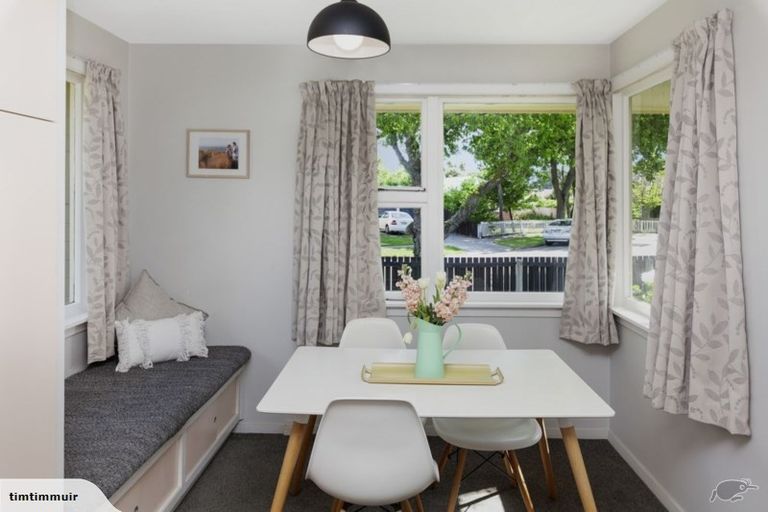 Photo of property in 20 Blossomdale Place, Bishopdale, Christchurch, 8053