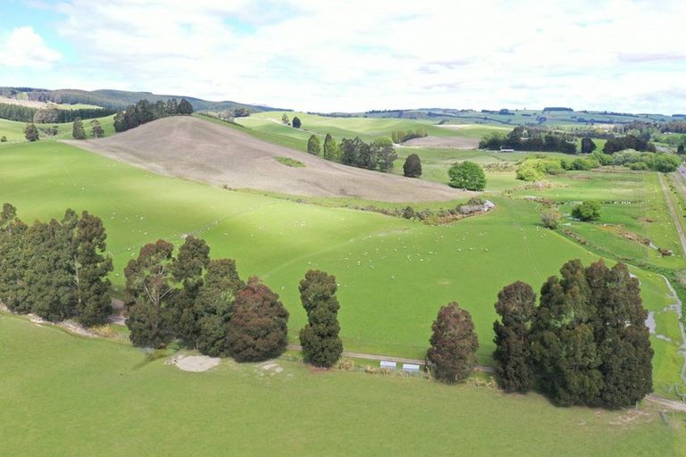 Photo of property in 125-127 Bell Road, Waiwhetu, Lower Hutt, 5010