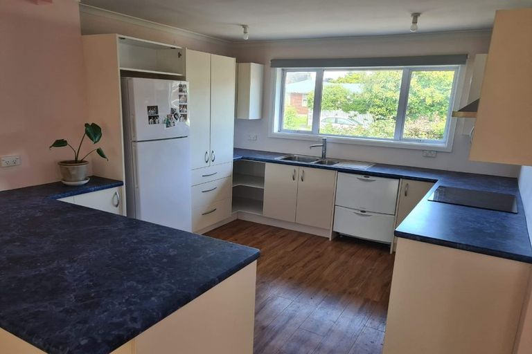 Photo of property in 5 Woodford Terrace, Ilam, Christchurch, 8053