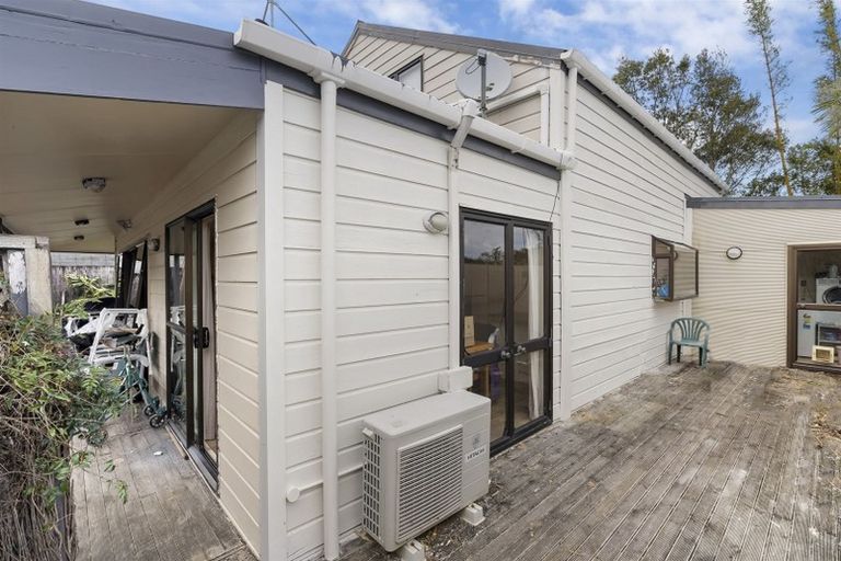 Photo of property in 67 Rosier Road, Glen Eden, Auckland, 0602