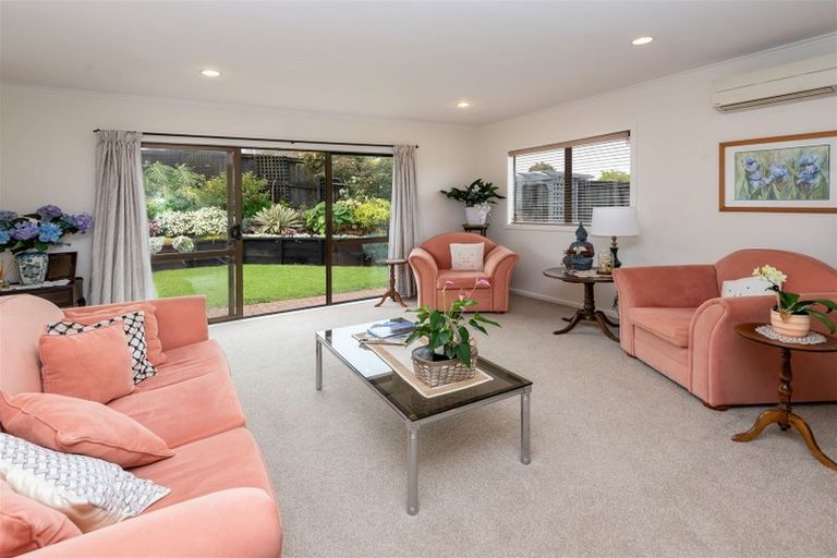 Photo of property in 1/16 Gills Road, Bucklands Beach, Auckland, 2014
