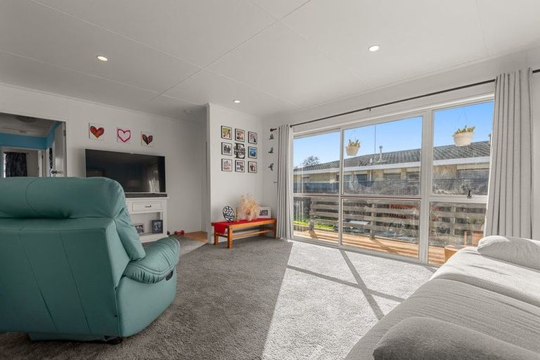 Photo of property in 77 Herbert Avenue, Cloverlea, Palmerston North, 4412