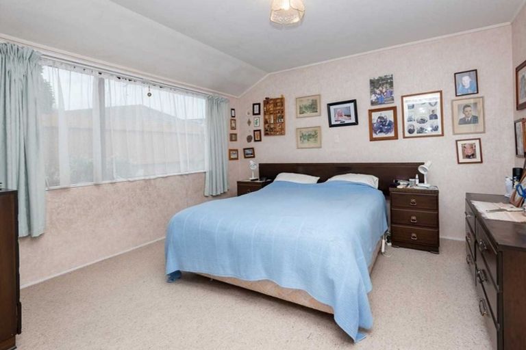 Photo of property in 1/15 Solana Court, Botany Downs, Auckland, 2010