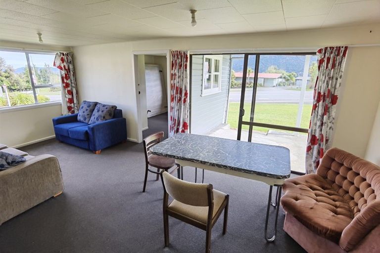Photo of property in 13 Main Road, Fox Glacier, 7886