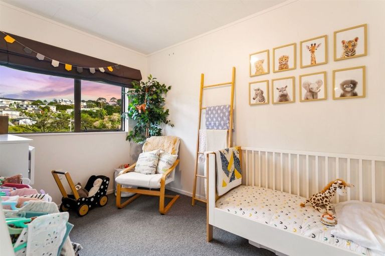 Photo of property in 2/30 Seymour Road, Sunnyvale, Auckland, 0612