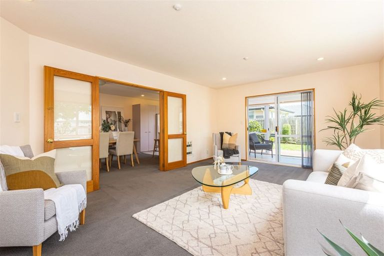 Photo of property in 33 Coniston Avenue, Ilam, Christchurch, 8041