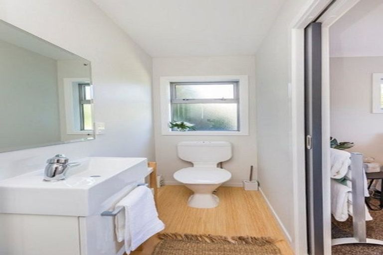 Photo of property in 16 Apple Terrace, Ranui, Porirua, 5024