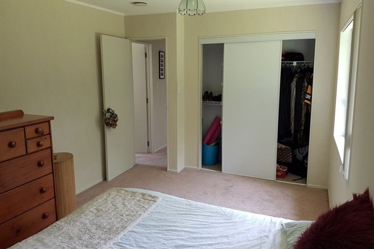 Photo of property in 6c Waterloo Place, Westown, New Plymouth, 4310