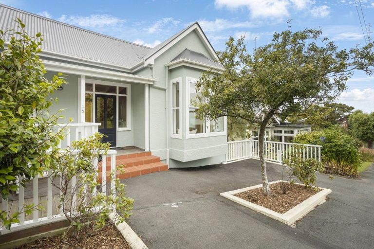 Photo of property in 4 Granville Terrace, Belleknowes, Dunedin, 9011