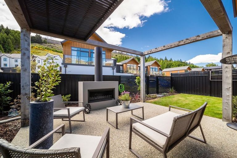 Photo of property in 6 Stamper Lane, Arthurs Point, Queenstown, 9371