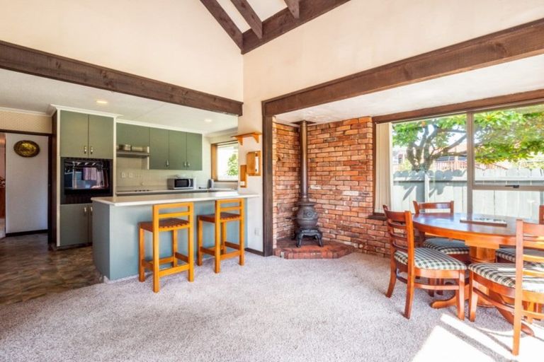 Photo of property in 15 Estuary Crescent, Fairfield, Dunedin, 9018