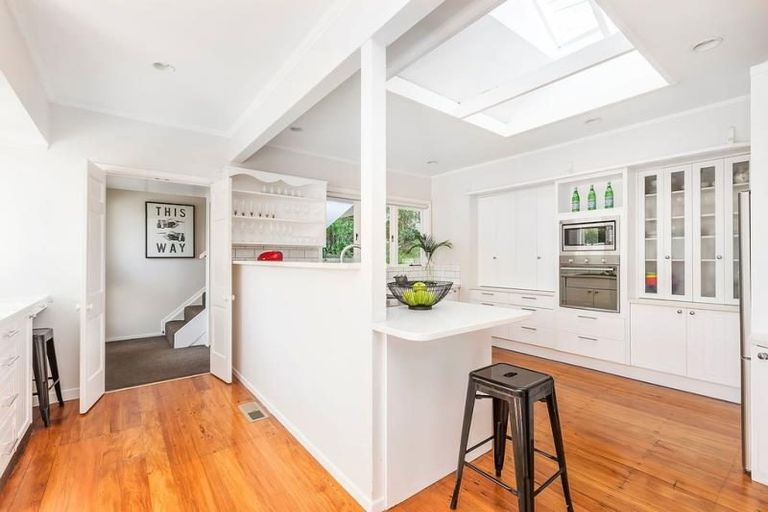 Photo of property in 45 Delhi Crescent, Khandallah, Wellington, 6035