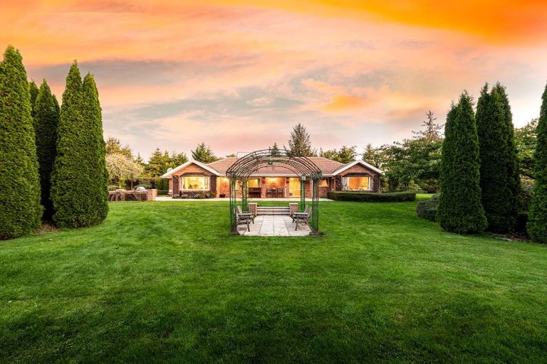 Photo of property in 10 Faith Place, West Melton, Christchurch, 7675