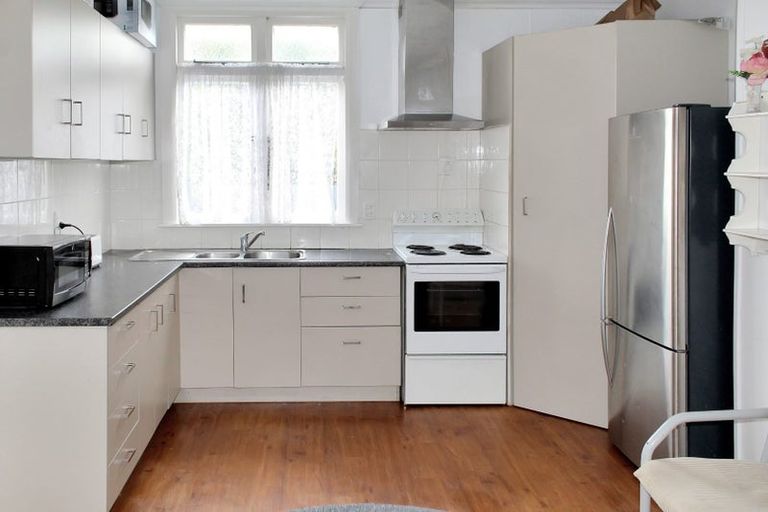 Photo of property in 732 Tremaine Avenue, Palmerston North, 4414