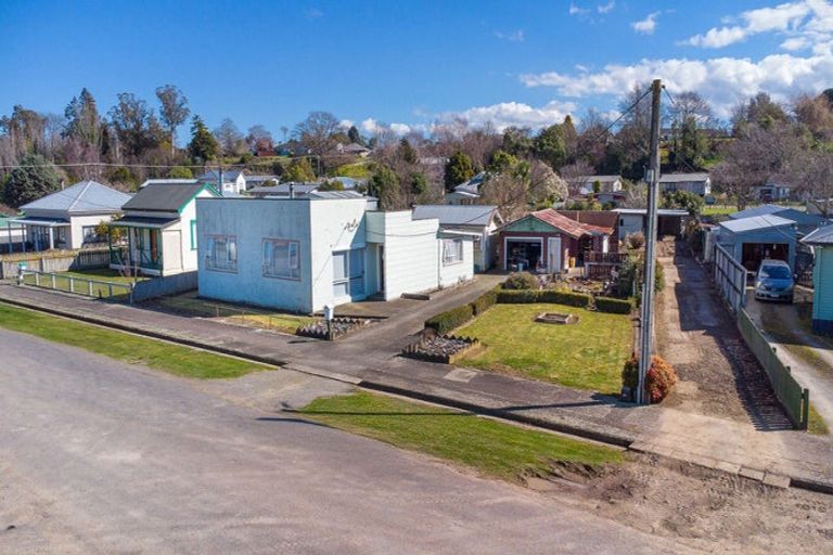Photo of property in 4 Otanga Street, Dannevirke, 4930