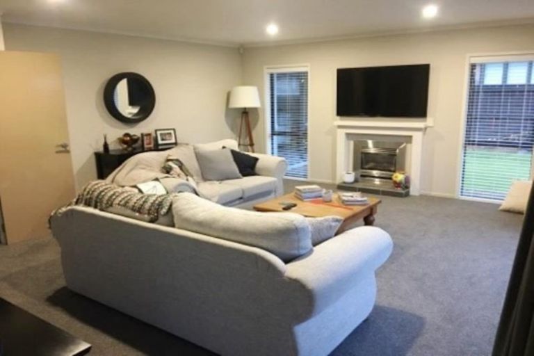 Photo of property in 11 Marlin Terrace, Bell Block, New Plymouth, 4312