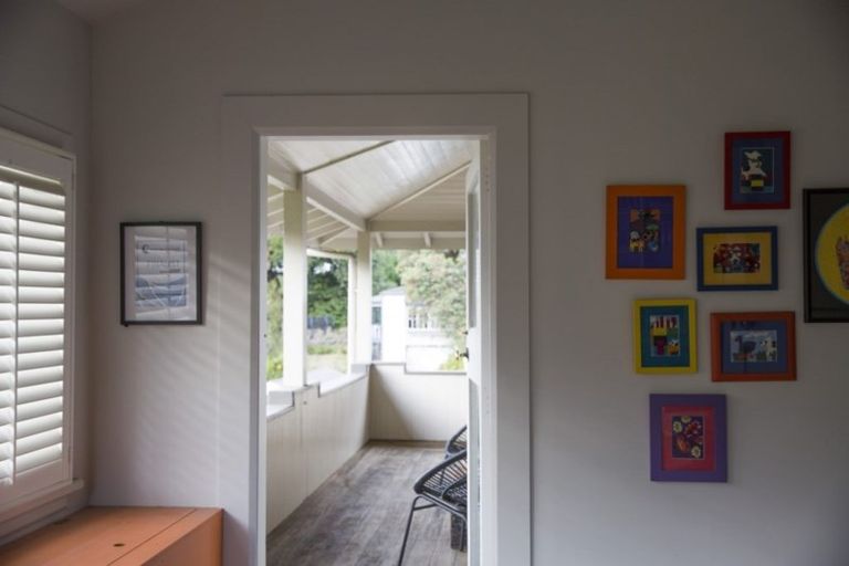 Photo of property in 45 Napier Terrace, Hospital Hill, Napier, 4110