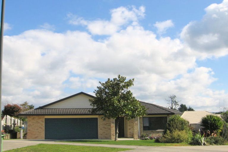 Photo of property in 11 Arrowfield Drive, Pyes Pa, Tauranga, 3112