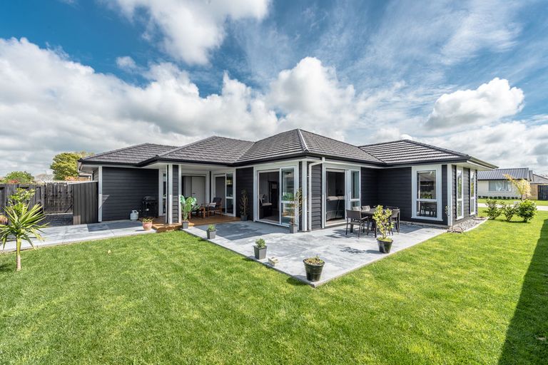 Photo of property in 19 Kowhai Drive, Cambridge, 3434