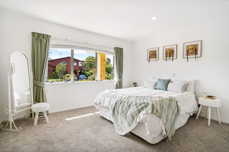 Photo of property in 109 Rushgreen Avenue, Pahurehure, Papakura, 2113