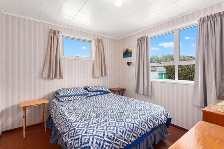 Photo of property in 10 Para-rauaruhe Crescent, Te Kaha, 3199