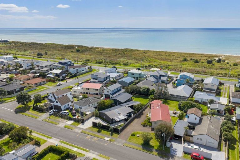 Photo of property in 53 Dickson Road, Papamoa Beach, Papamoa, 3118