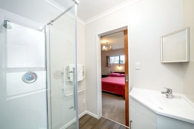 Photo of property in 31 Jellicoe Street, Greytown, 5712