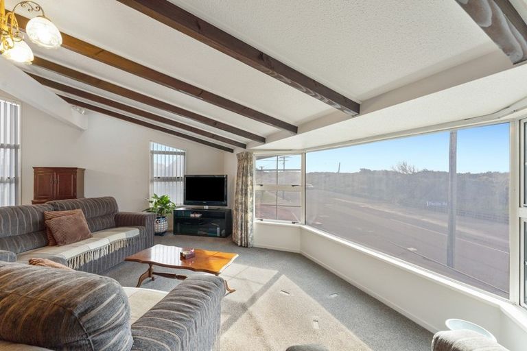 Photo of property in 1 Pacific Road, North New Brighton, Christchurch, 8083
