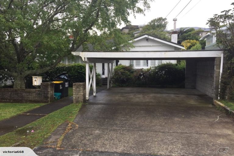 Photo of property in 5 Burrows Avenue, Karori, Wellington, 6012