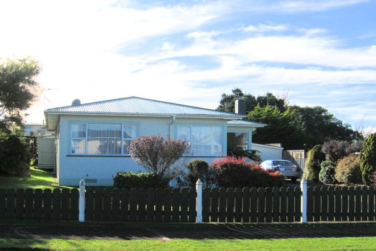 Photo of property in 3 Mcclure Street, Feilding, 4702