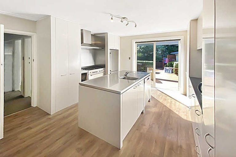 Photo of property in 4 Guinness Crescent, Ilam, Christchurch, 8041