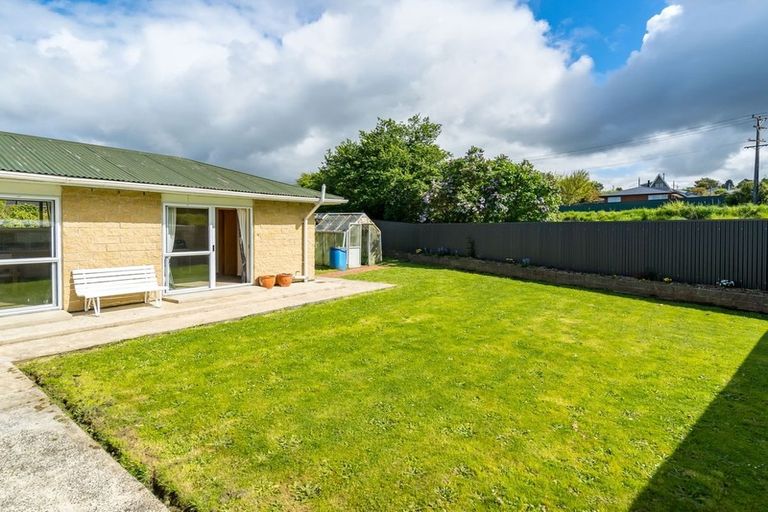 Photo of property in 14 Neill Street, Green Island, Dunedin, 9018