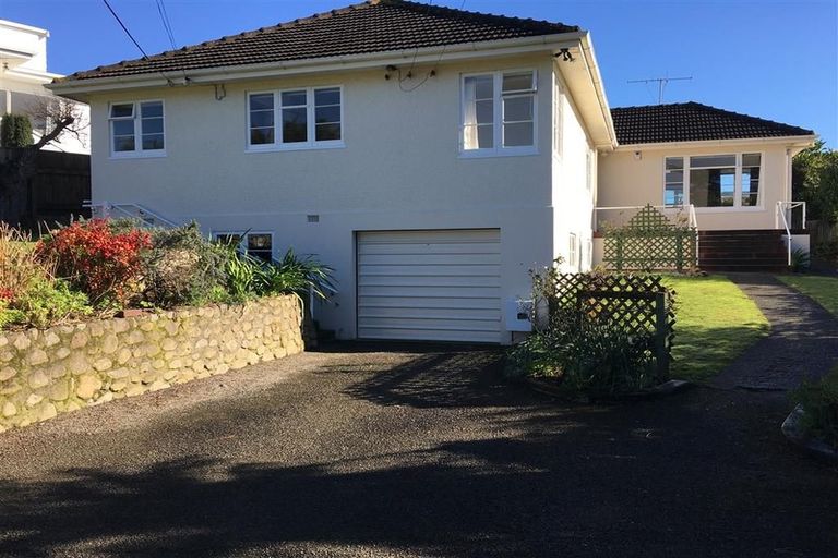 Photo of property in 95 Golf Road, Paraparaumu Beach, Paraparaumu, 5032