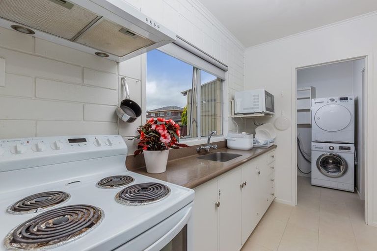 Photo of property in 1/114 Titirangi Road, New Lynn, Auckland, 0600