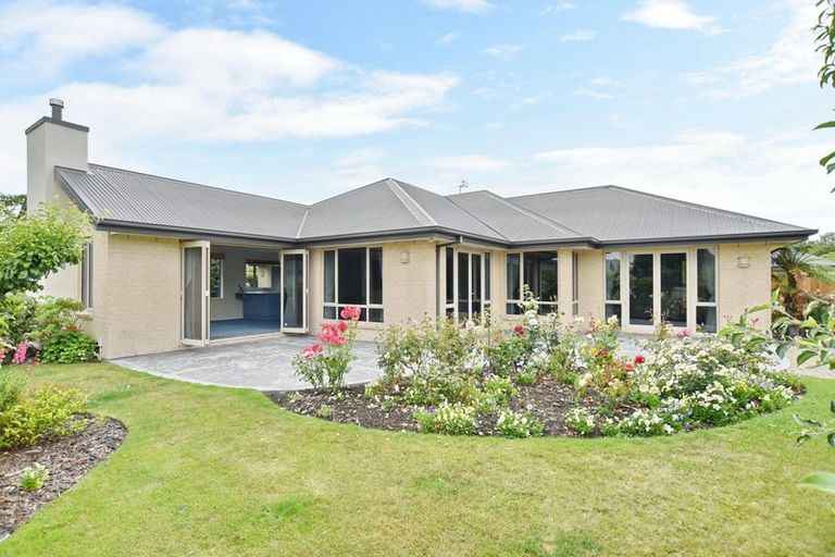 Photo of property in 15 Kensington Avenue, Rangiora, 7400