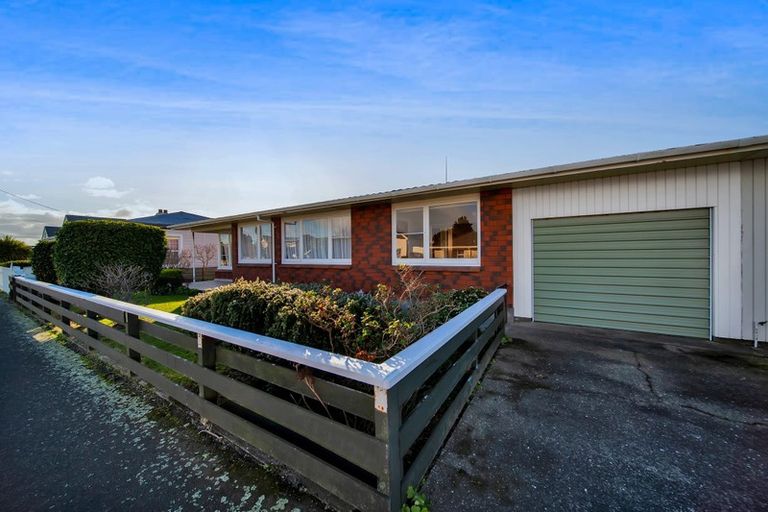 Photo of property in 14 Surrey Street, Hawera, 4610