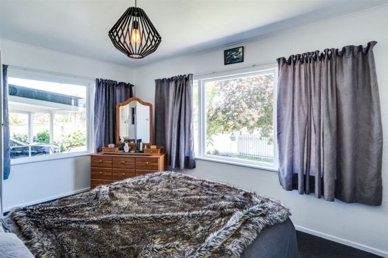 Photo of property in 6 Alexander Avenue, Onekawa, Napier, 4110