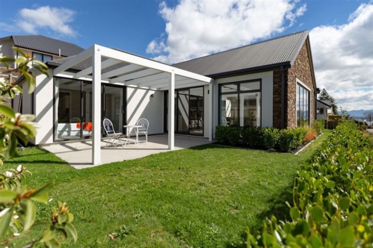 Photo of property in 5 Village Lane, Stoke, Nelson, 7011