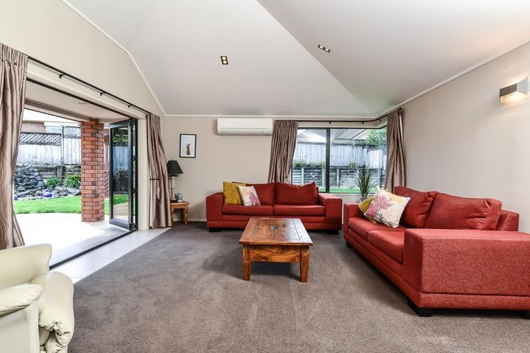 Photo of property in 19 Ashley Street, St Andrews, Hamilton, 3200