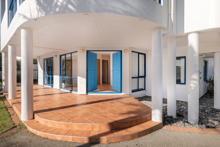 Photo of property in 336 Papamoa Beach Road, Papamoa Beach, Papamoa, 3118