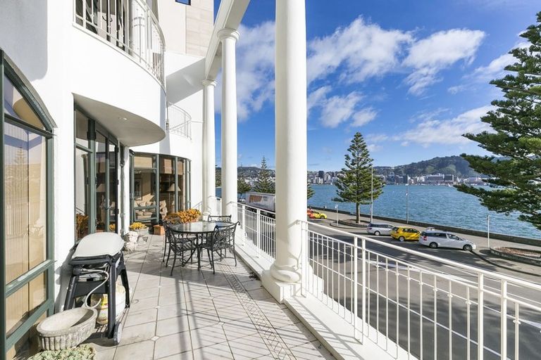 Photo of property in Trieste, 9/346 Oriental Parade, Oriental Bay, Wellington, 6011