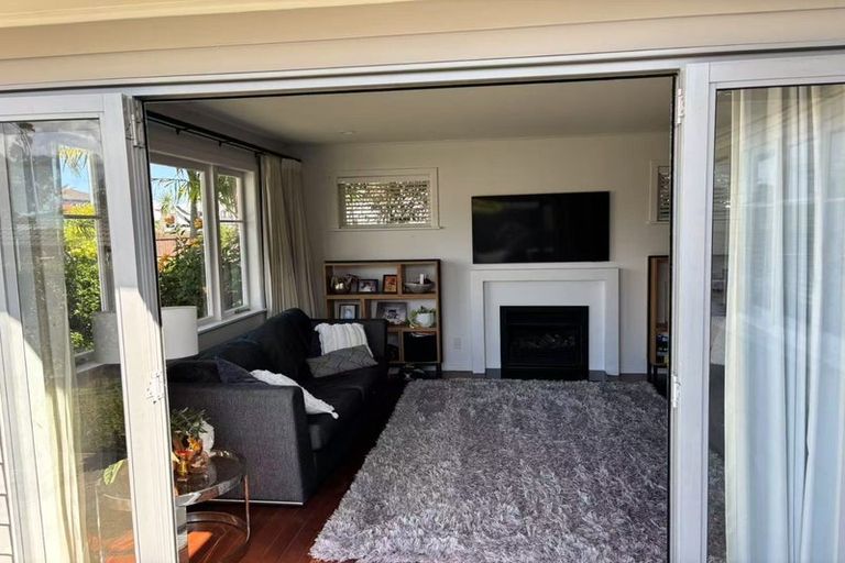 Photo of property in 5 Wiseley Road, Hobsonville, Auckland, 0618