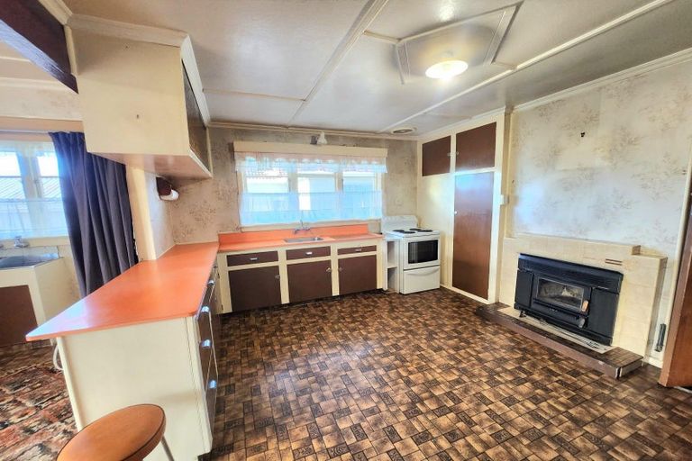 Photo of property in 12 Balmoral Street, Oamaru North, Oamaru, 9400