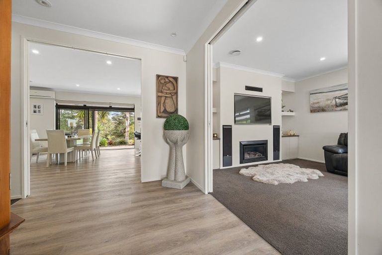 Photo of property in 47 Terry Smyth Drive, Kumeu, 0892