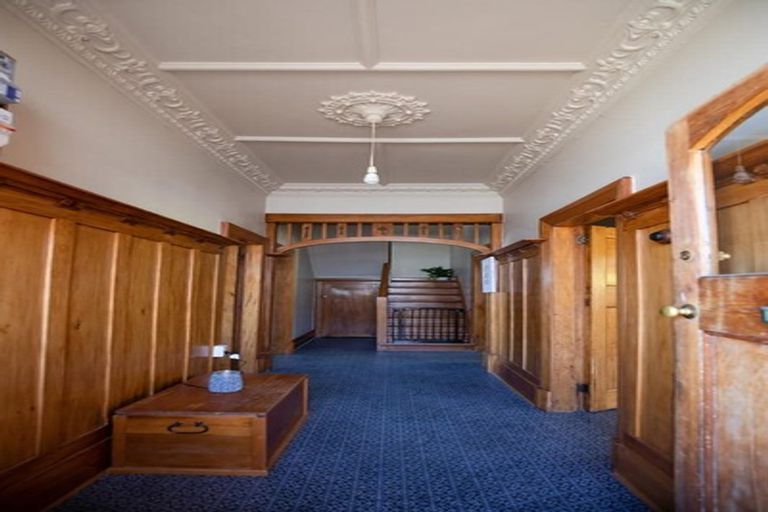 Photo of property in 10 Saint Heliers Court, Clyde Hill, Dunedin, 9011